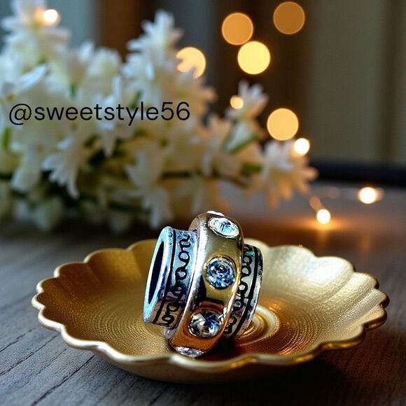 Brighton Jewelry - BRIGHTON "Dazzle" Crystal & Gold Slider Charm... Sweet & Sparkly! Last One!